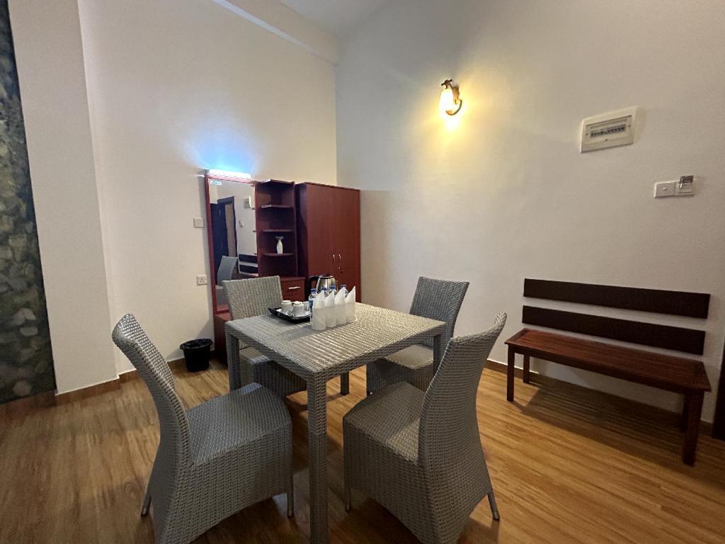 K And K Country Resort Minuwangoda Екстериор снимка