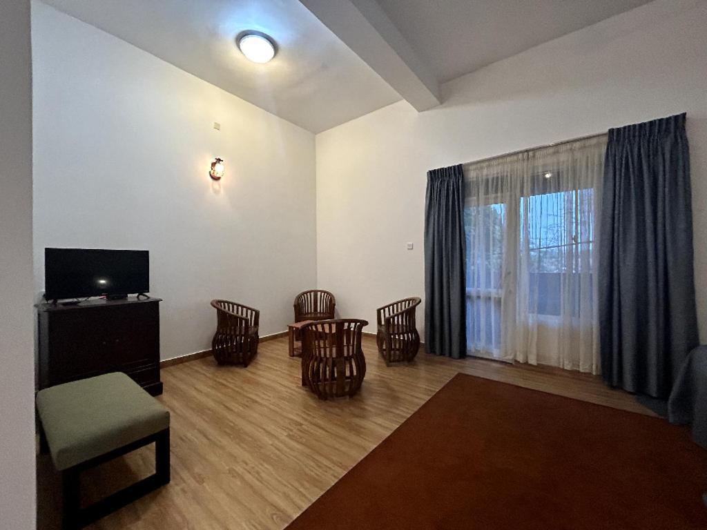 K And K Country Resort Minuwangoda Екстериор снимка