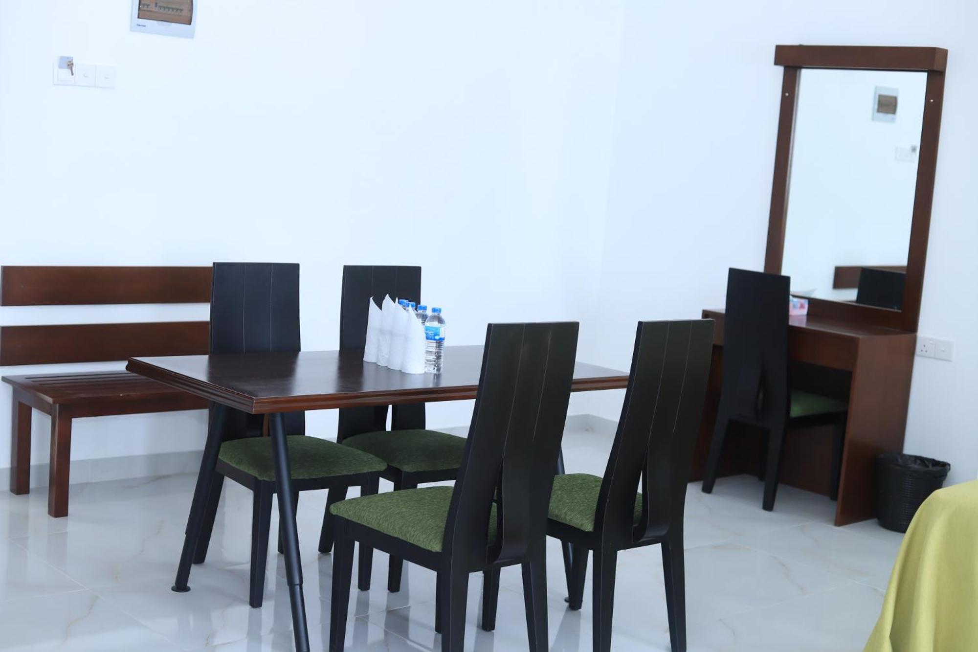 K And K Country Resort Minuwangoda Екстериор снимка