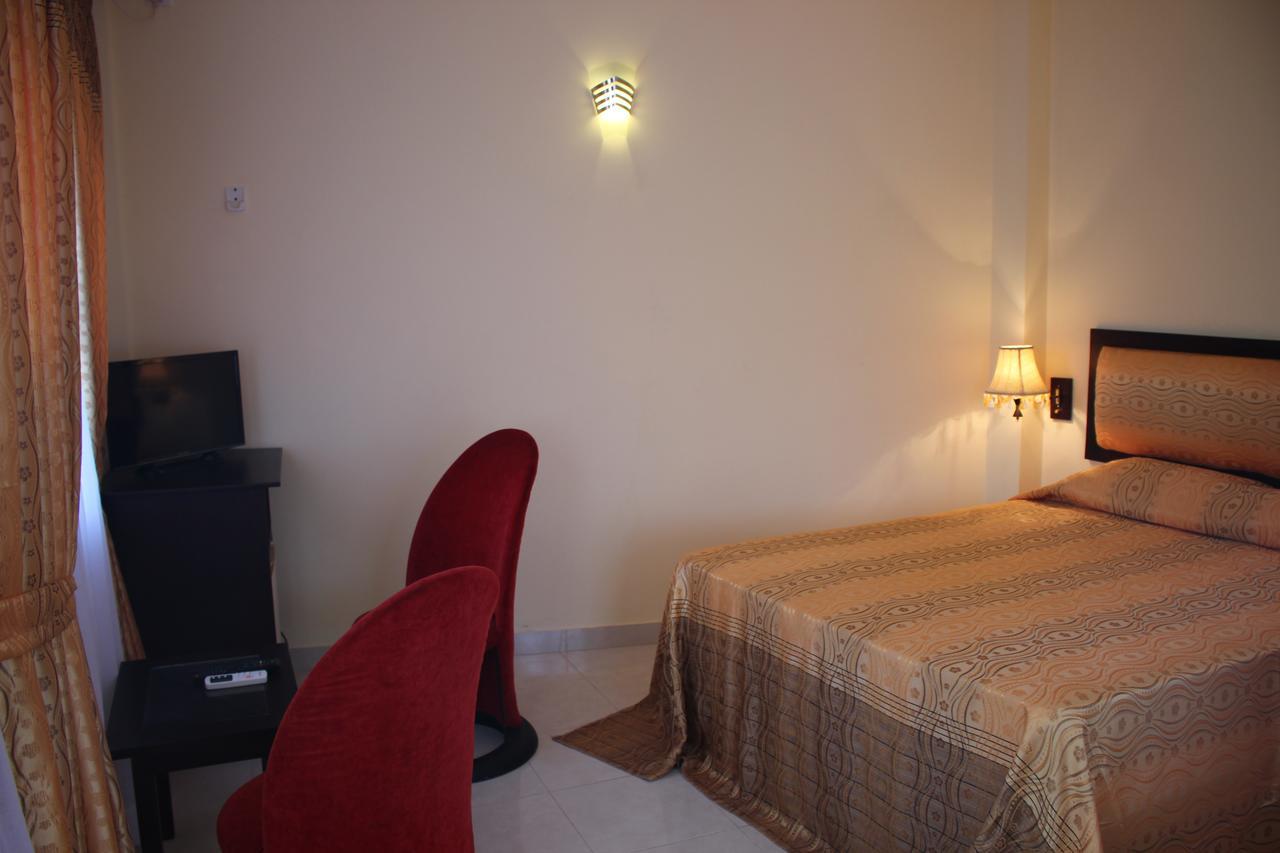 K And K Country Resort Minuwangoda Екстериор снимка
